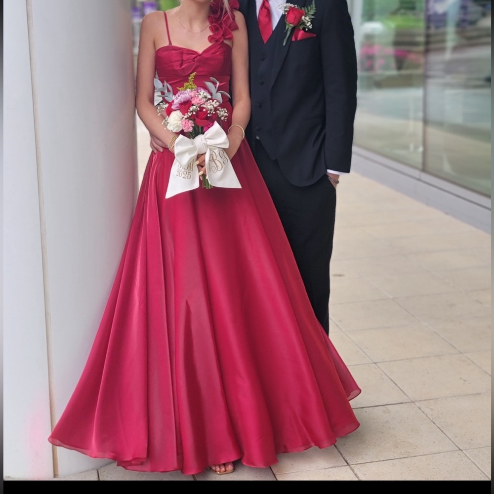 Red Prom Dress from David’s Bridal – Size 0